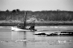 dragger_in_snow